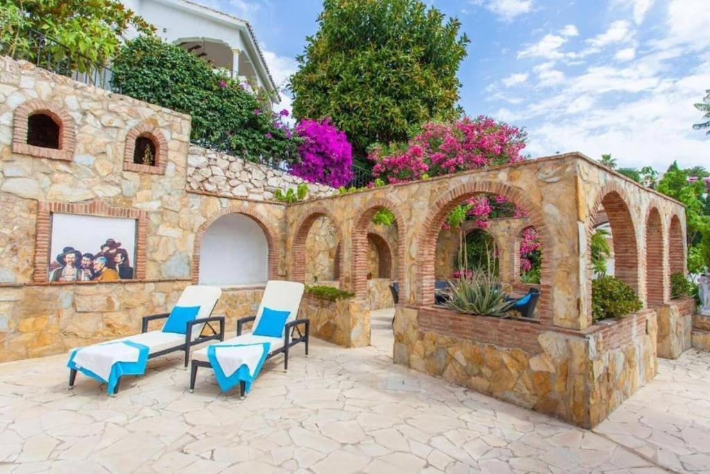 Summer Offers! Fabulous Luxury Villa Near The Beach Sleeps 8 Бенальмадена Екстер'єр фото
